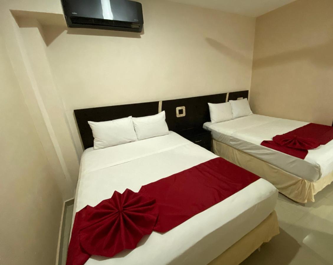Suites La Roca By R&T Cancún Eksteriør billede