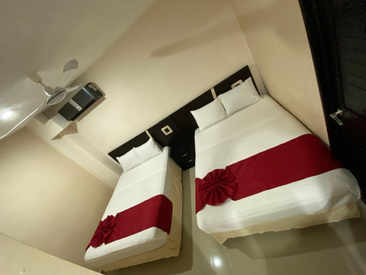 Suites La Roca By R&T Cancún Eksteriør billede