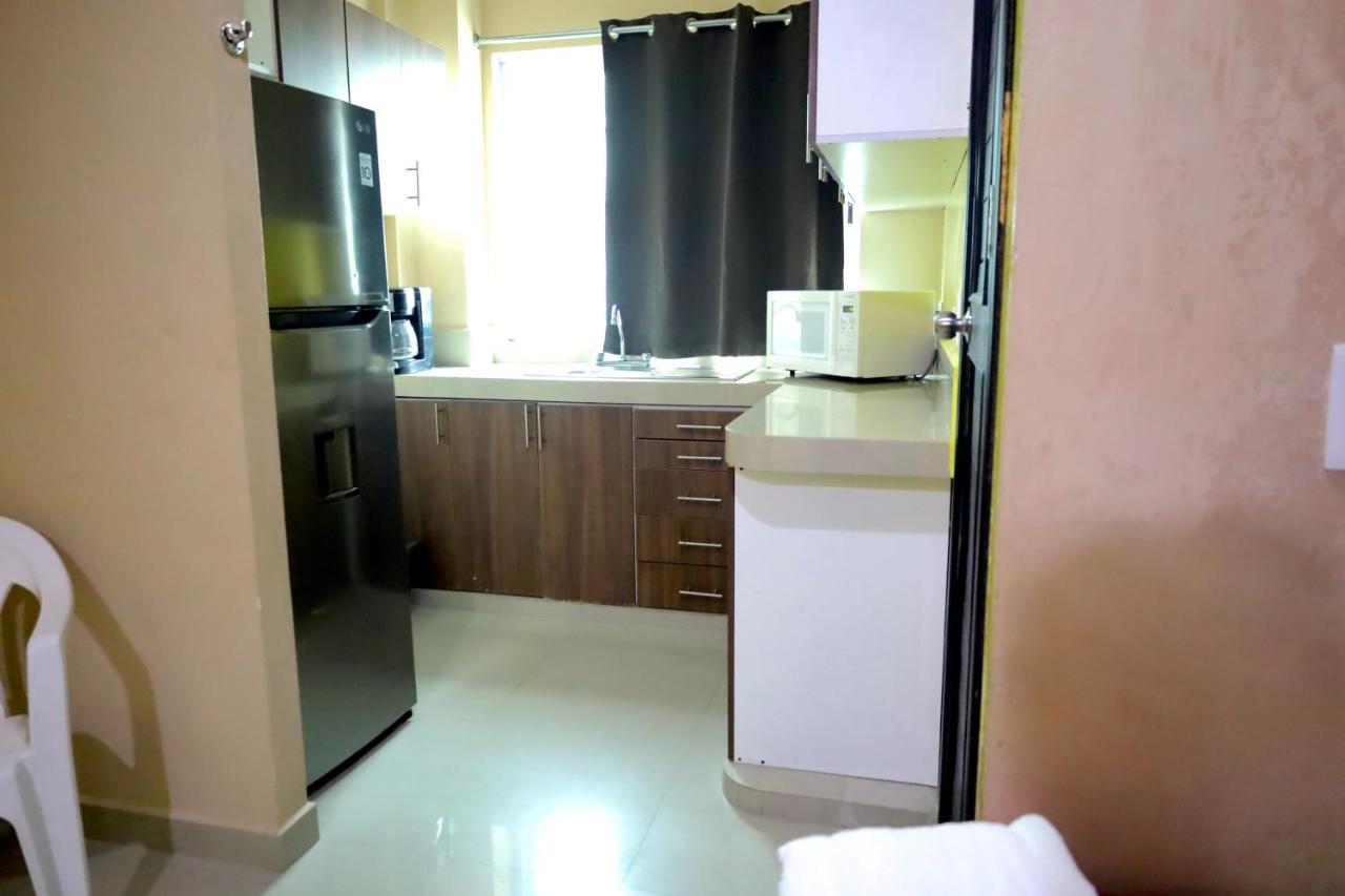 Suites La Roca By R&T Cancún Eksteriør billede
