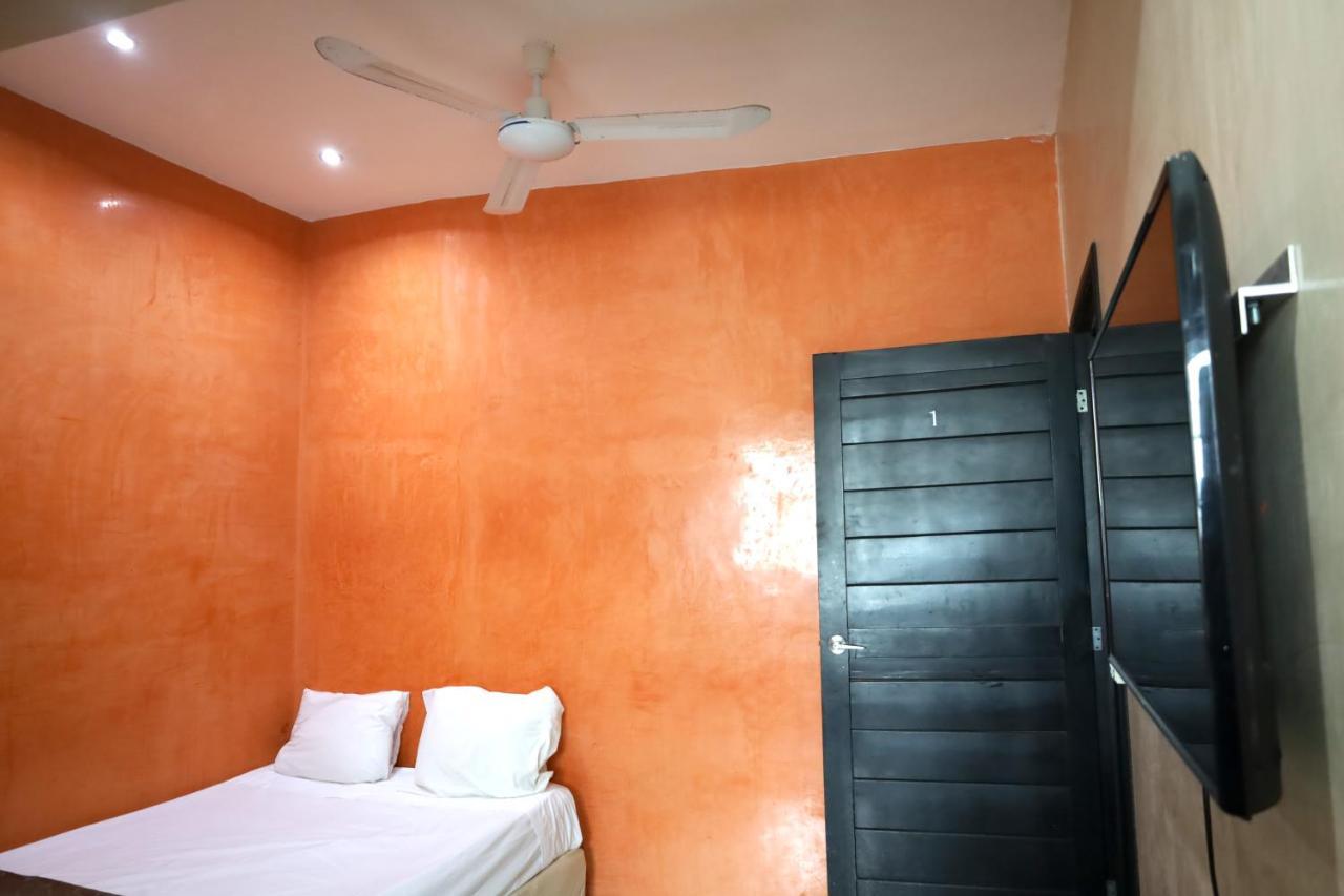 Suites La Roca By R&T Cancún Eksteriør billede